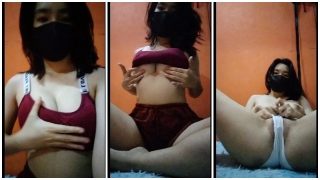 Perawan Pemer Susu dan Memek saat Live Tiktok